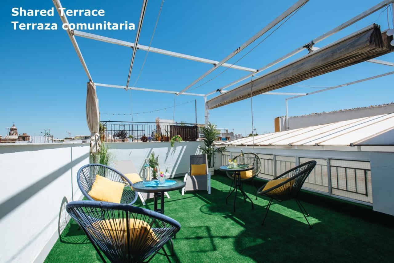 Hostly Rbh0 Modern Apartment Севиля Екстериор снимка